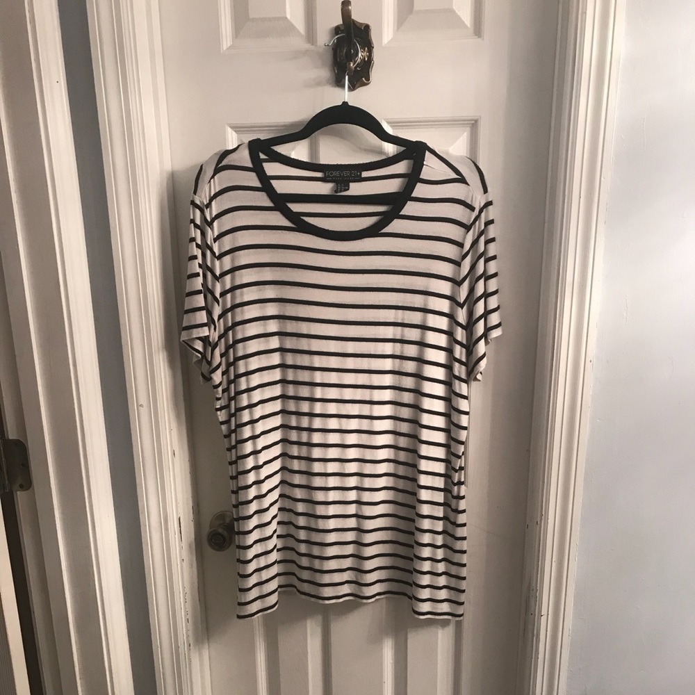 Forever 21 plus size shirt